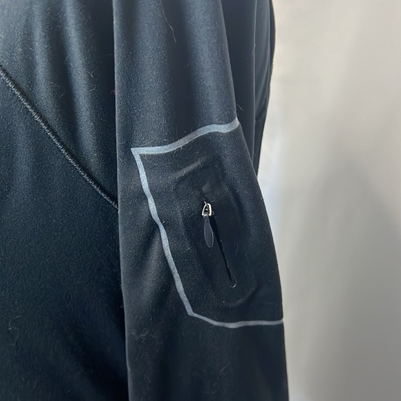 Under Armour | Light Weight Running / Active Sweater Shirt Athletic Top - Picture 2 of 4